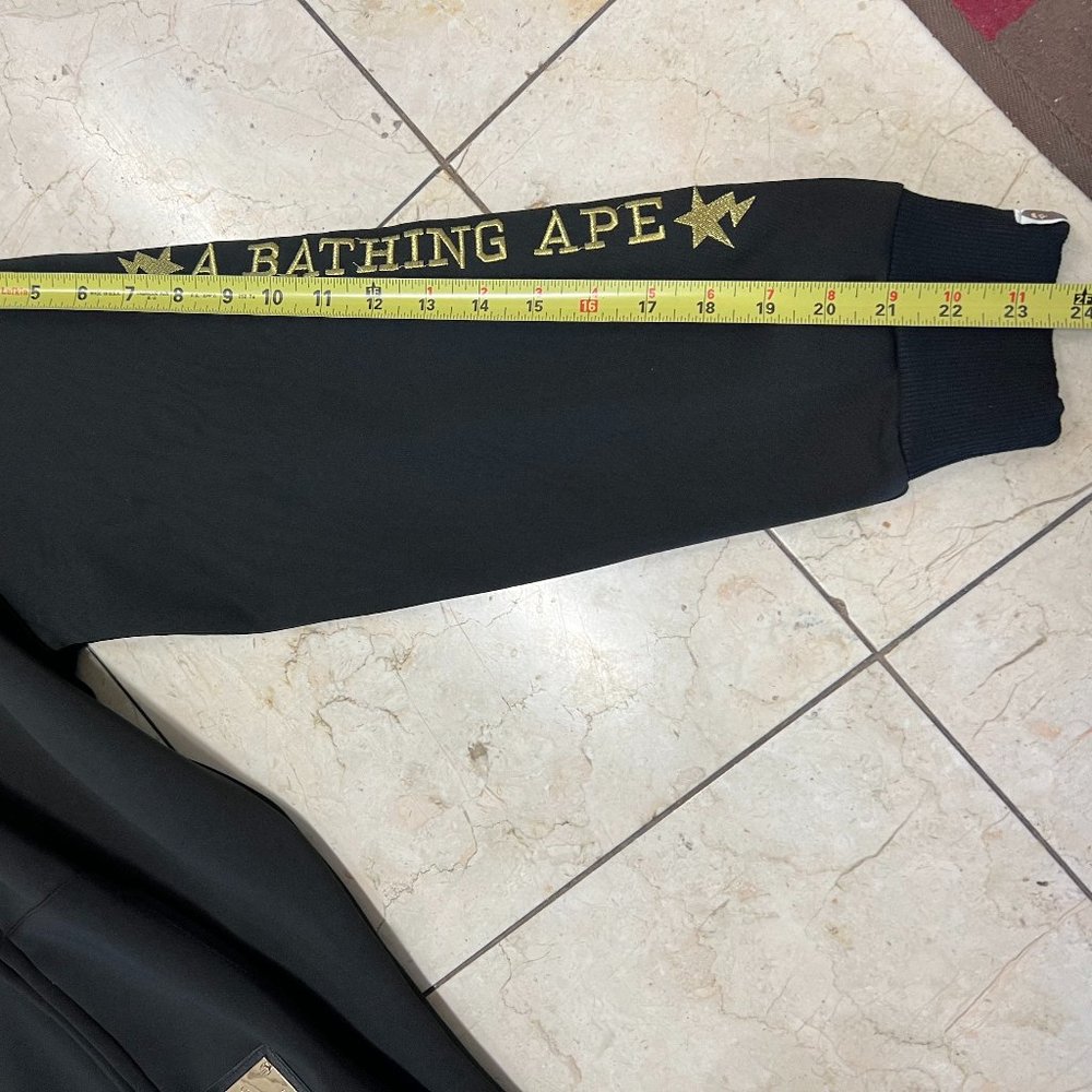 A Bathing APE Limited Edition BLACK GOLD Full Face Zip Shark Hoodie - Picture 8 of 16
